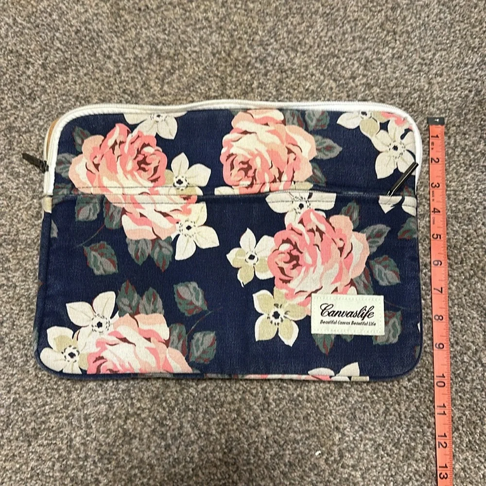 Computer case - Picture 2 of 2